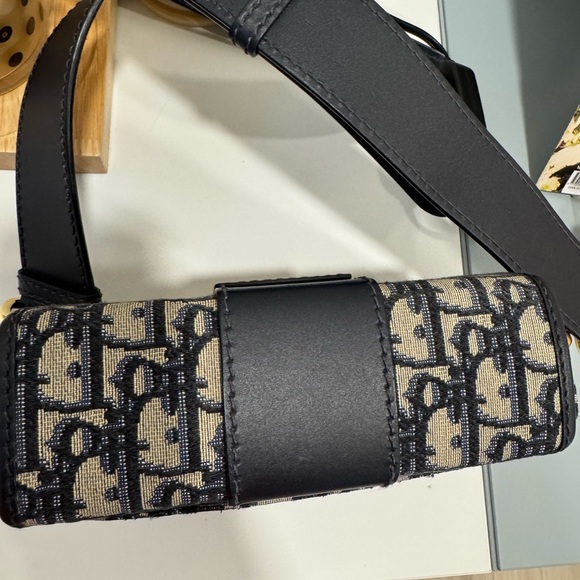 Dior 30 Montaigne Box Bag - Picture 3 of 7